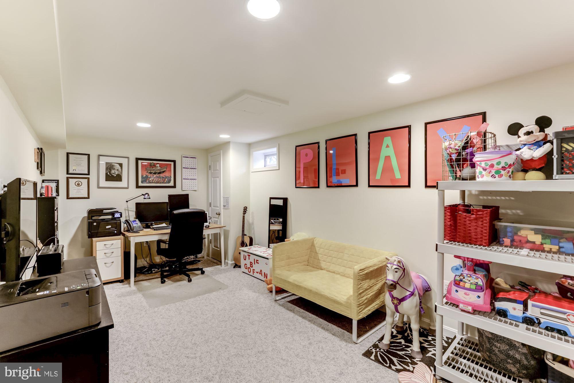 1512 Chatham Colony Court Reston, VA 20190 - Photo 25 of 31 Lower level recreation room