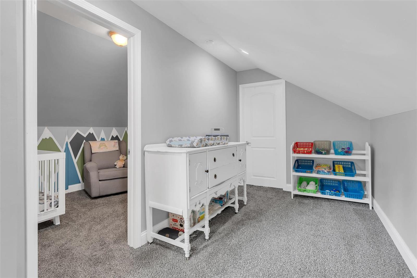 5306 Heege Road St. Louis, MO 63123 - Photo 18 of 32 Gallery Image 18
