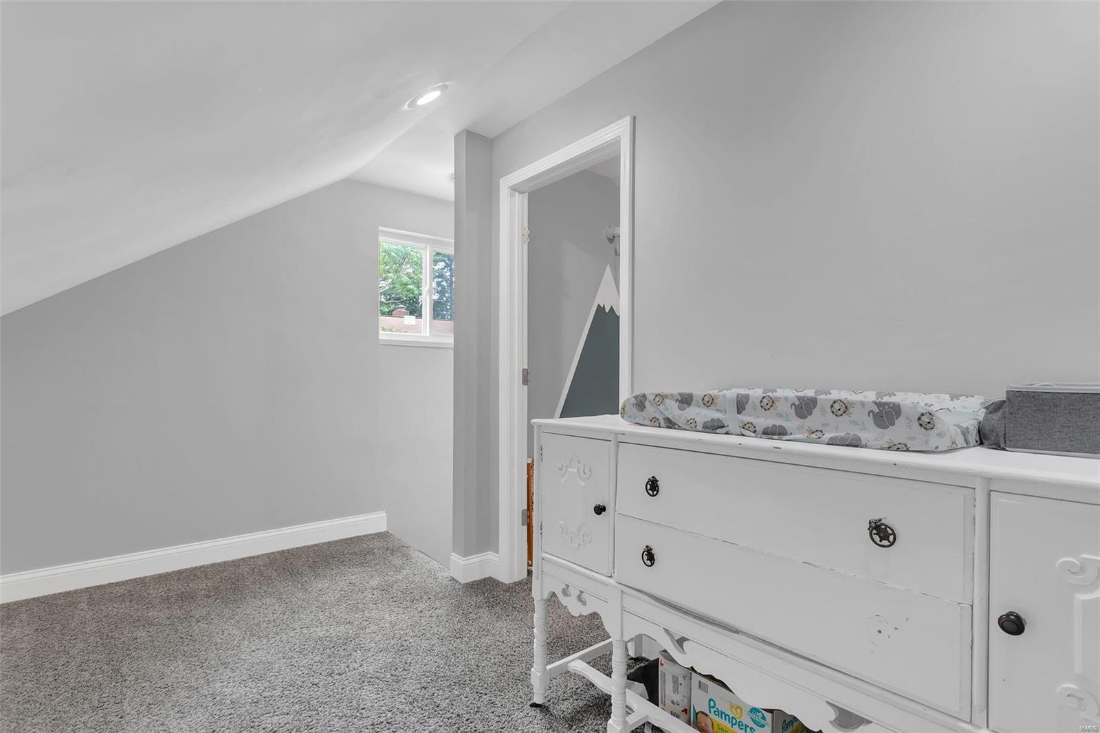 5306 Heege Road St. Louis, MO 63123 - Photo 19 of 32 Gallery Image 19