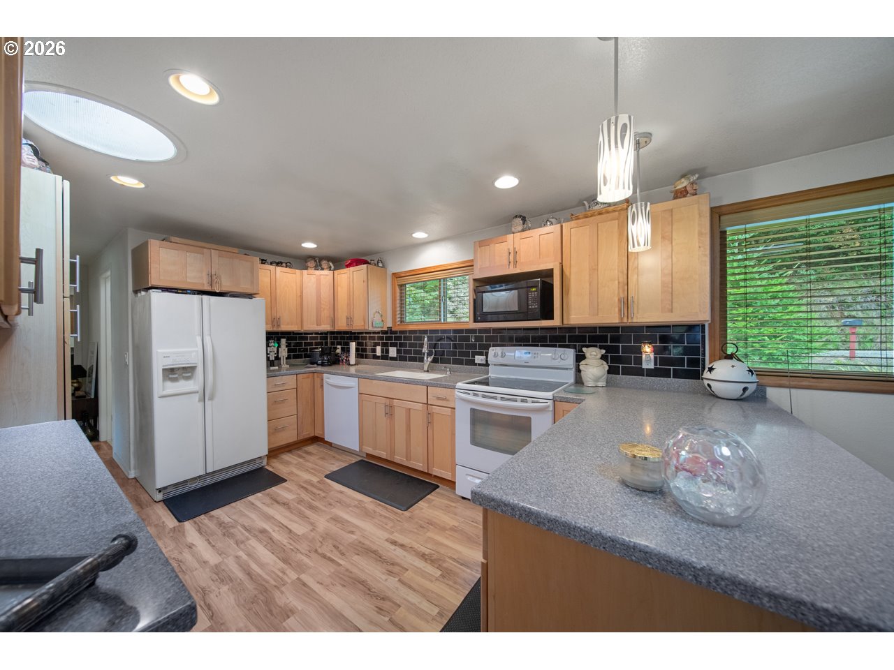 28448 Mateer Road Gold Beach, OR 97444 - Photo 21 of 48