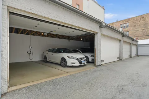 $675,000 | 1222 North Wolcott Avenue, Unit 4N, Chicago, IL 60622