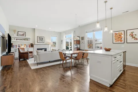 $675,000 | 1222 North Wolcott Avenue, Unit 4N, Chicago, IL 60622