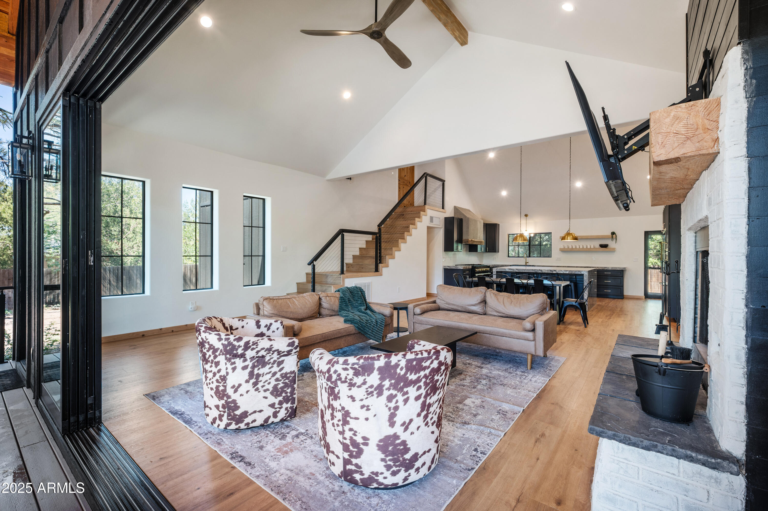 820 West Apache Lane Lakeside, AZ 85929 - Photo 22 of 40 a living room with furniture and wooden floor