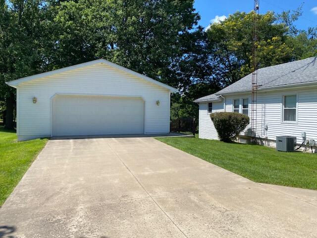 448 South Sutton Road Jackson, MI 49203 - Photo 1 of 36 IMG_6558 (1)
