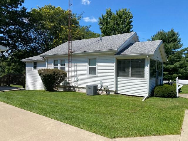 448 South Sutton Road Jackson, MI 49203 - Photo 3 of 36 IMG_6560 (1)
