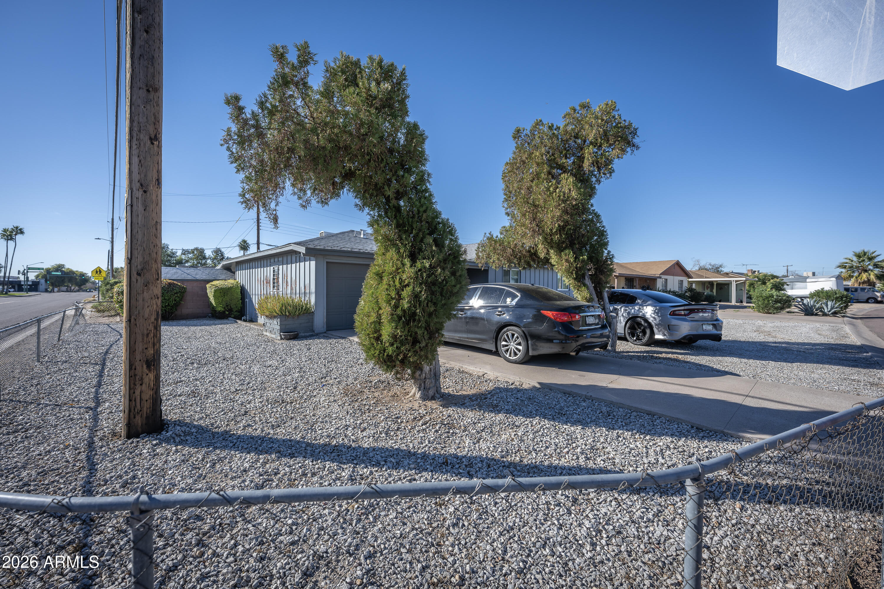 2101 West Glenn Drive Phoenix, AZ 85021 - Photo 11 of 48 DSC_9066