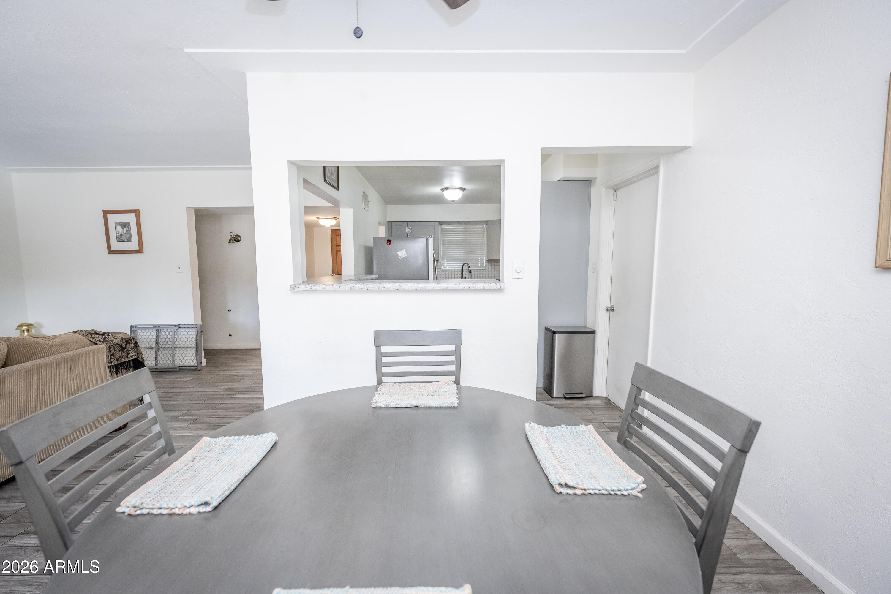 2101 West Glenn Drive Phoenix, AZ 85021 - Photo 24 of 48 a living room with furniture and a table