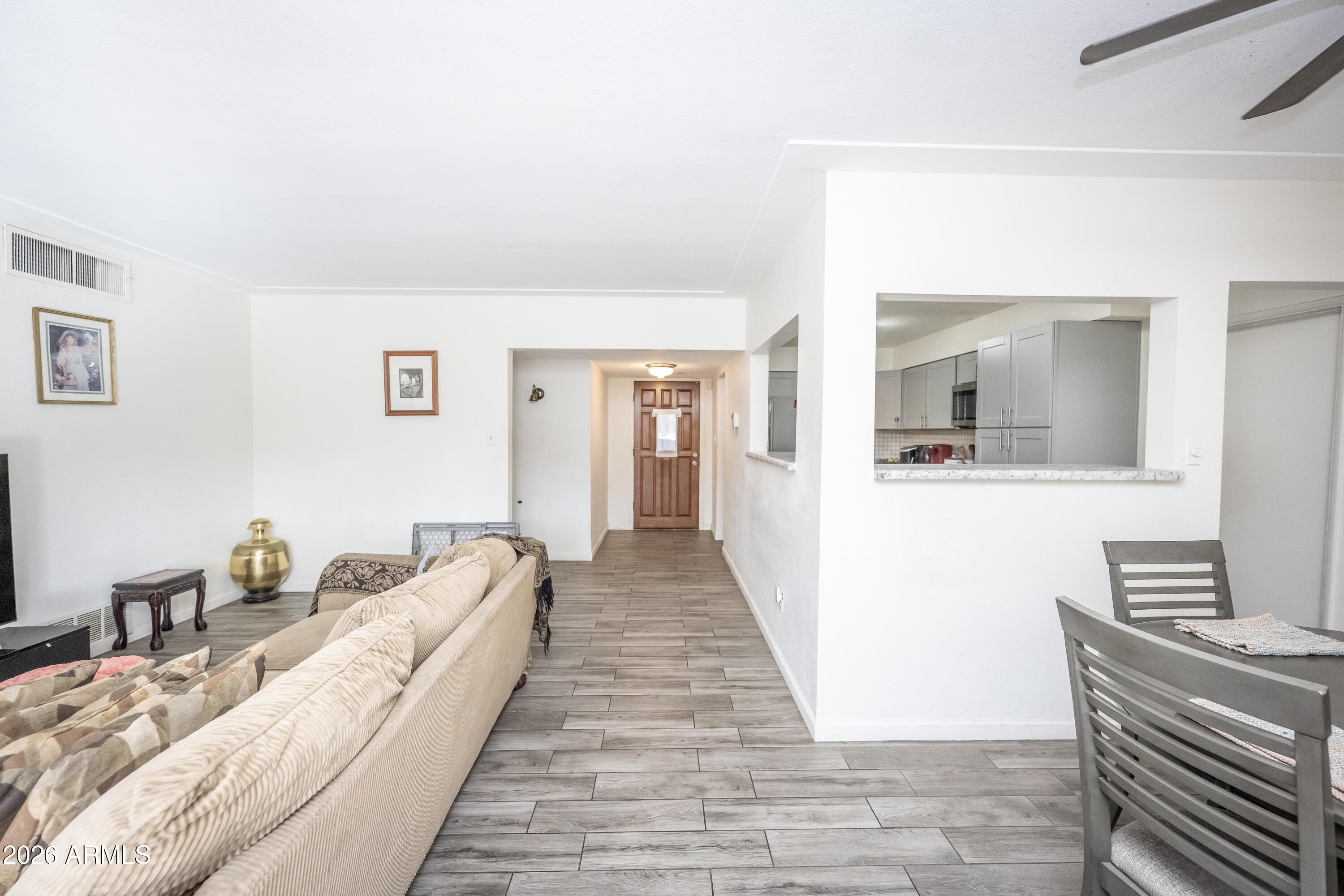 2101 West Glenn Drive Phoenix, AZ 85021 - Photo 26 of 48 DSC_9083