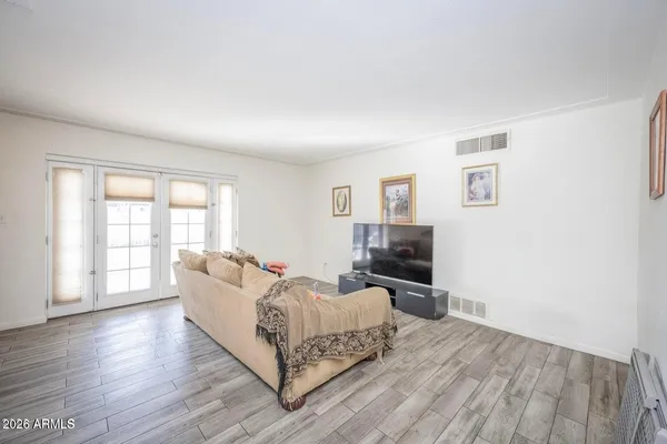 $335,000 | 2101 West Glenn Drive, Phoenix, AZ 85021