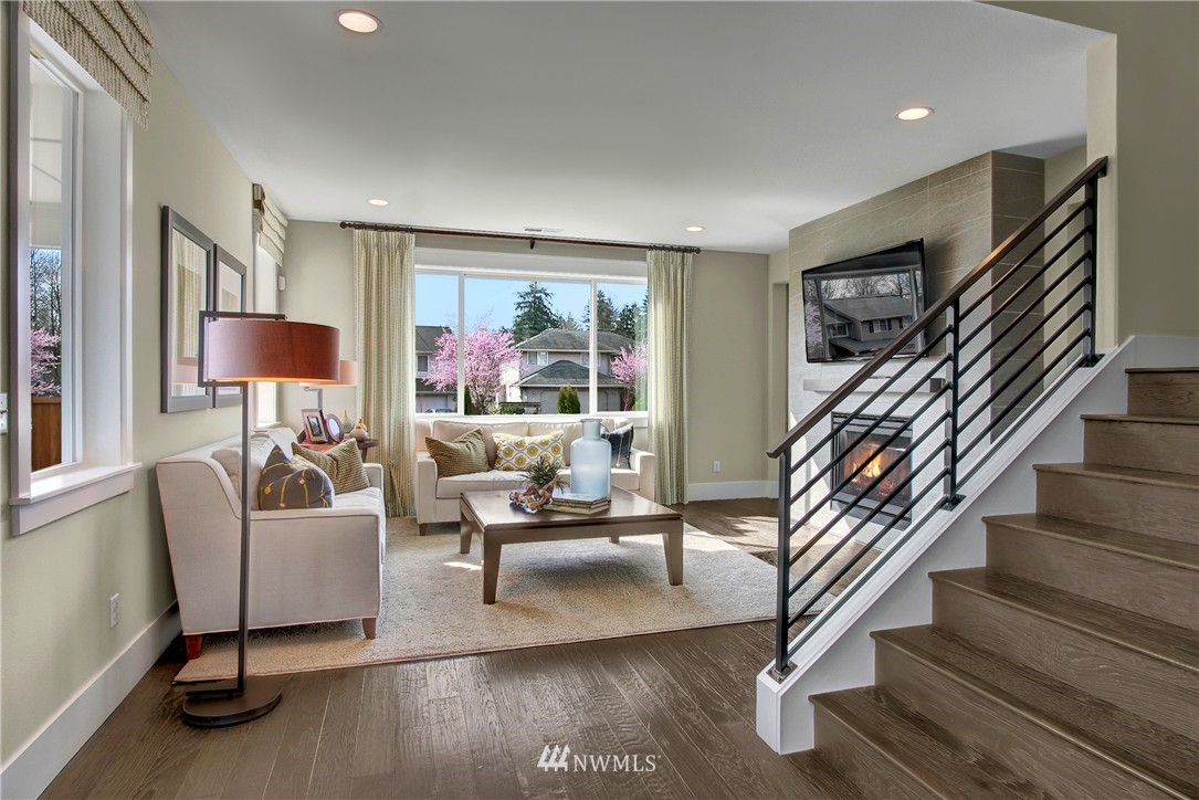 20116 6th Drive Southeast Bothell, WA 98012 - Photo 4 of 11 Gallery Image 4