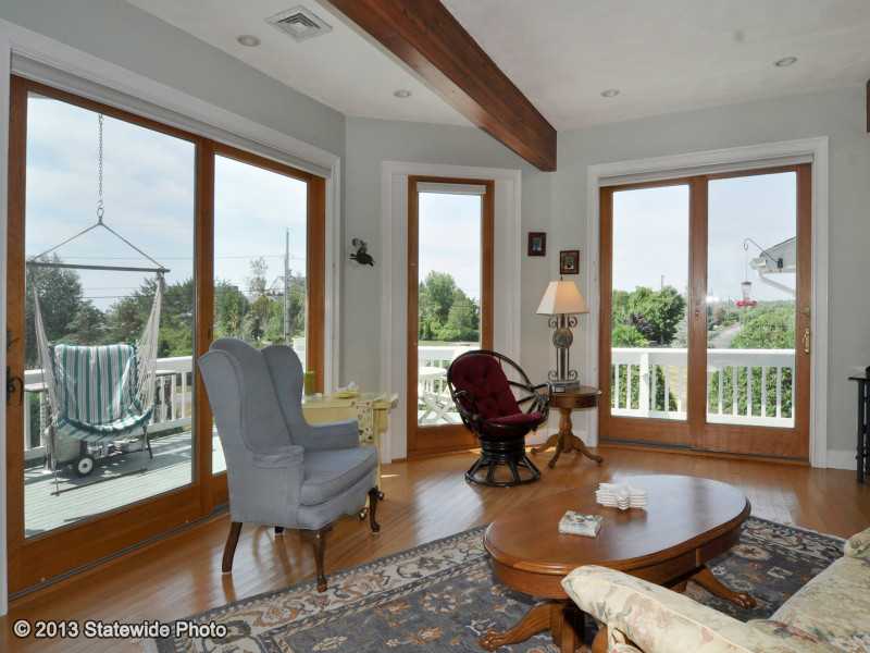 180 Clearview Road Charlestown, RI 02813 - Photo 10 of 25 Living Room.