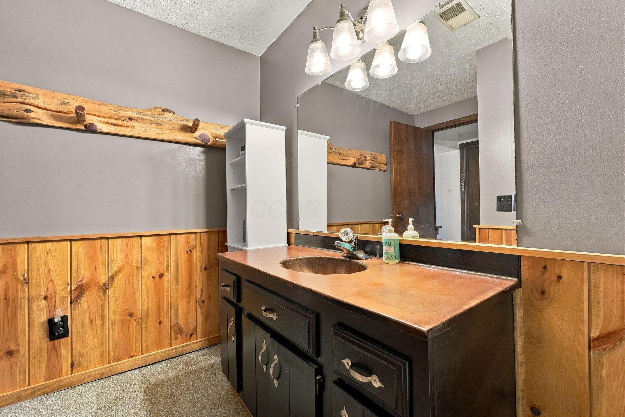 12071 Flint Ridge Road Southeast Heath, OH 43056 - Photo 20 of 47 31-web-or-mls-12071-flint-ridge-rd