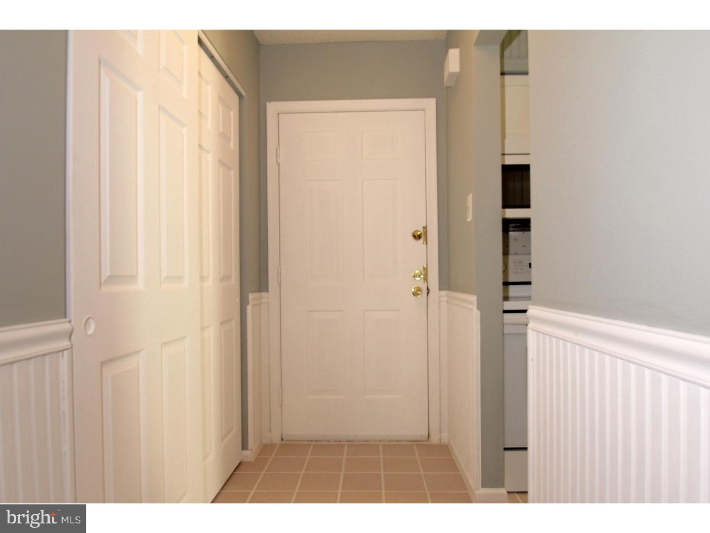 612 Washington Place, Unit 12 Wayne, PA 19087 - Photo 15 of 15 Foyer