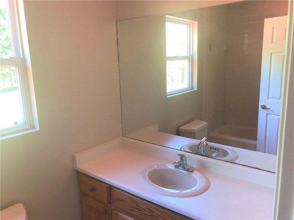150 Spring Valley Road Salem, SC 29676 - Photo 18 of 48 Full bath with shower/tub combination on second le