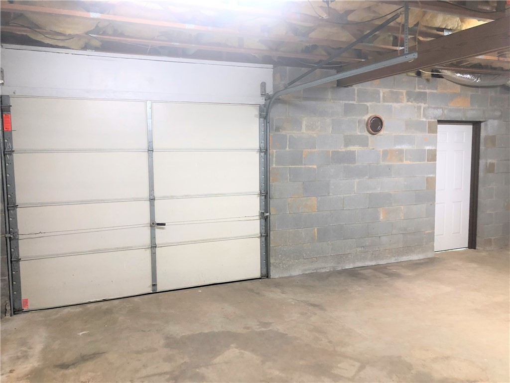 150 Spring Valley Road Salem, SC 29676 - Photo 28 of 48 Lower level garage and exterior door (interior ent