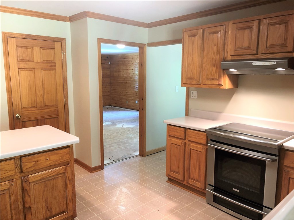 150 Spring Valley Road Salem, SC 29676 - Photo 5 of 48 Kitchen with stainless steel appliances