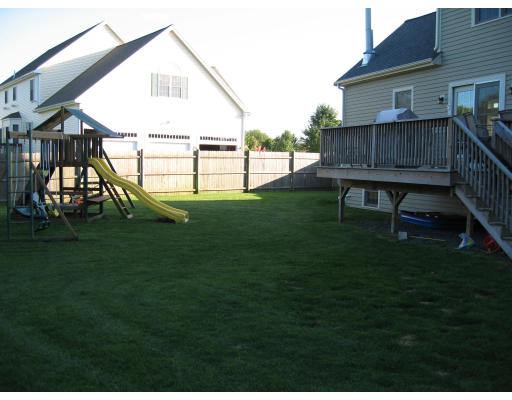 2 Pebbles Road West Bridgewater, MA 02379 - Photo 4 of 25 Gallery Image 4