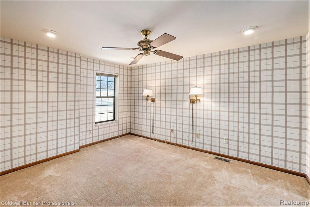 1754 Thomas Court Rochester Hills, MI 48309 - Photo 13 of 36