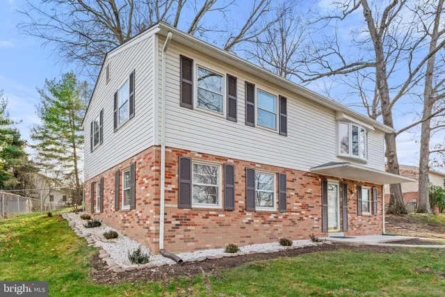 $3,500 | 13719 McGill Drive, Chantilly, VA 20151