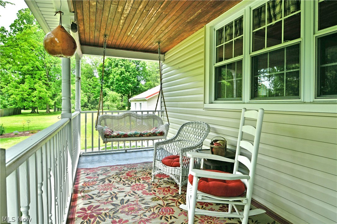 8683 King Graves Road Northeast Warren, OH 44484 - Photo 4 of 50