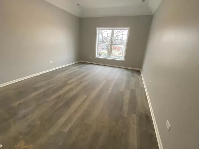 $3,099 | 302 South Lodge Lane, Lombard, IL 60148