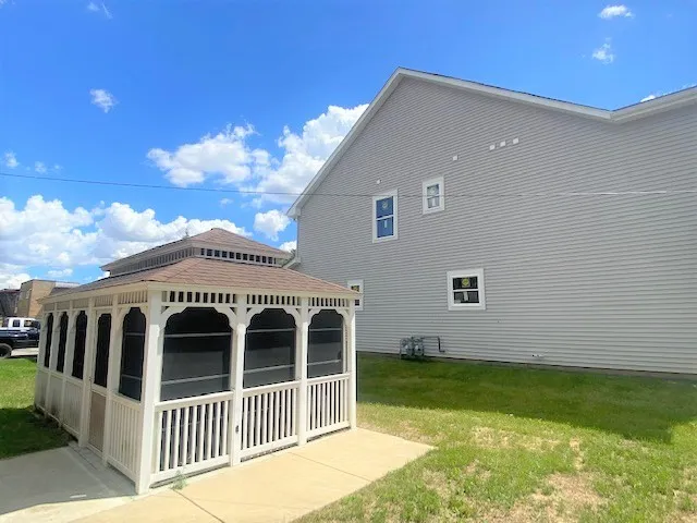 $3,099 | 302 South Lodge Lane, Lombard, IL 60148