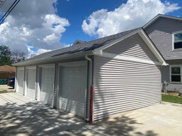 $3,099 | 302 South Lodge Lane, Lombard, IL 60148