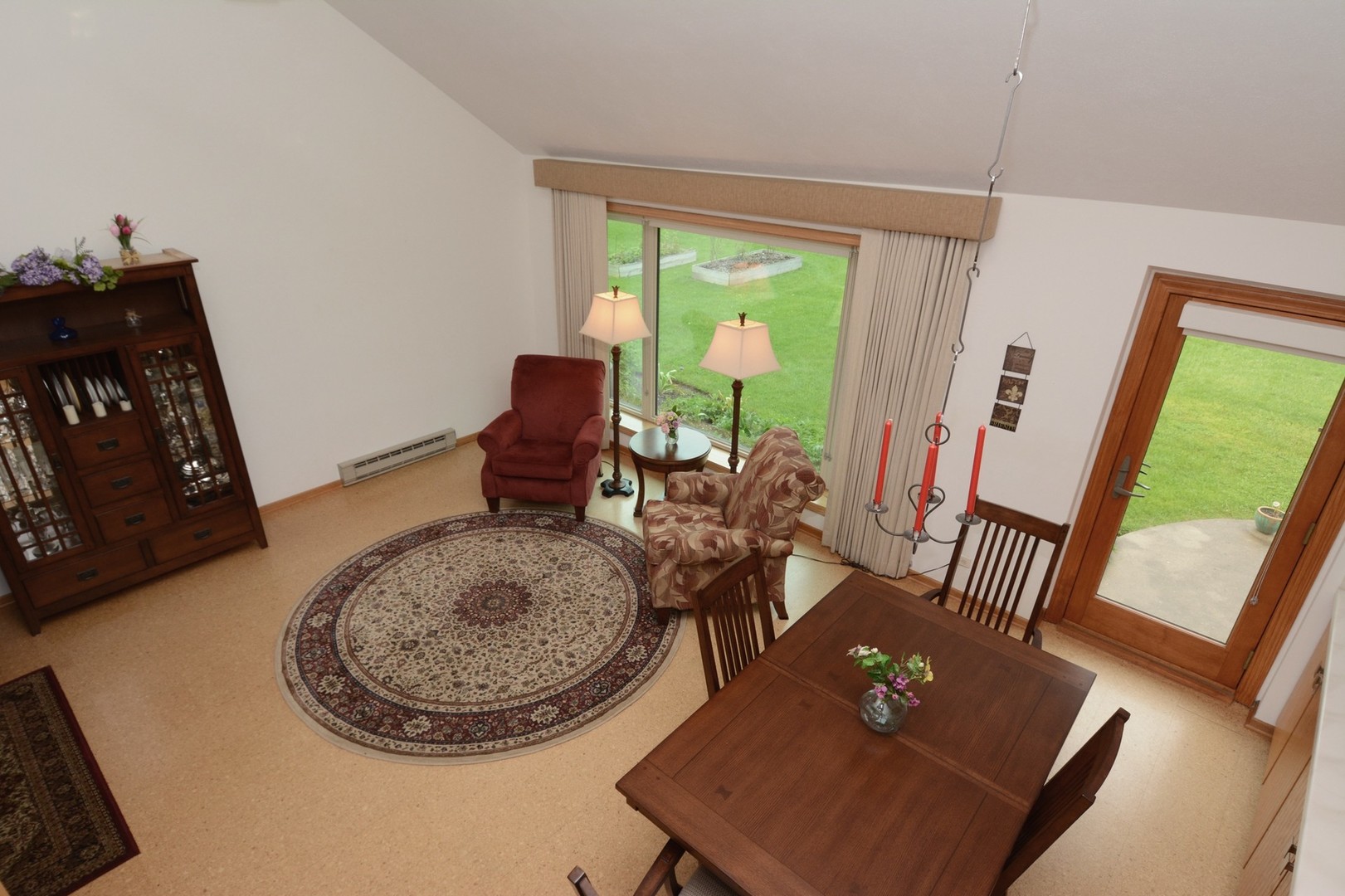 37W271 Weld Road Elgin, IL 60124 - Photo 11 of 34 a room with furniture and a window