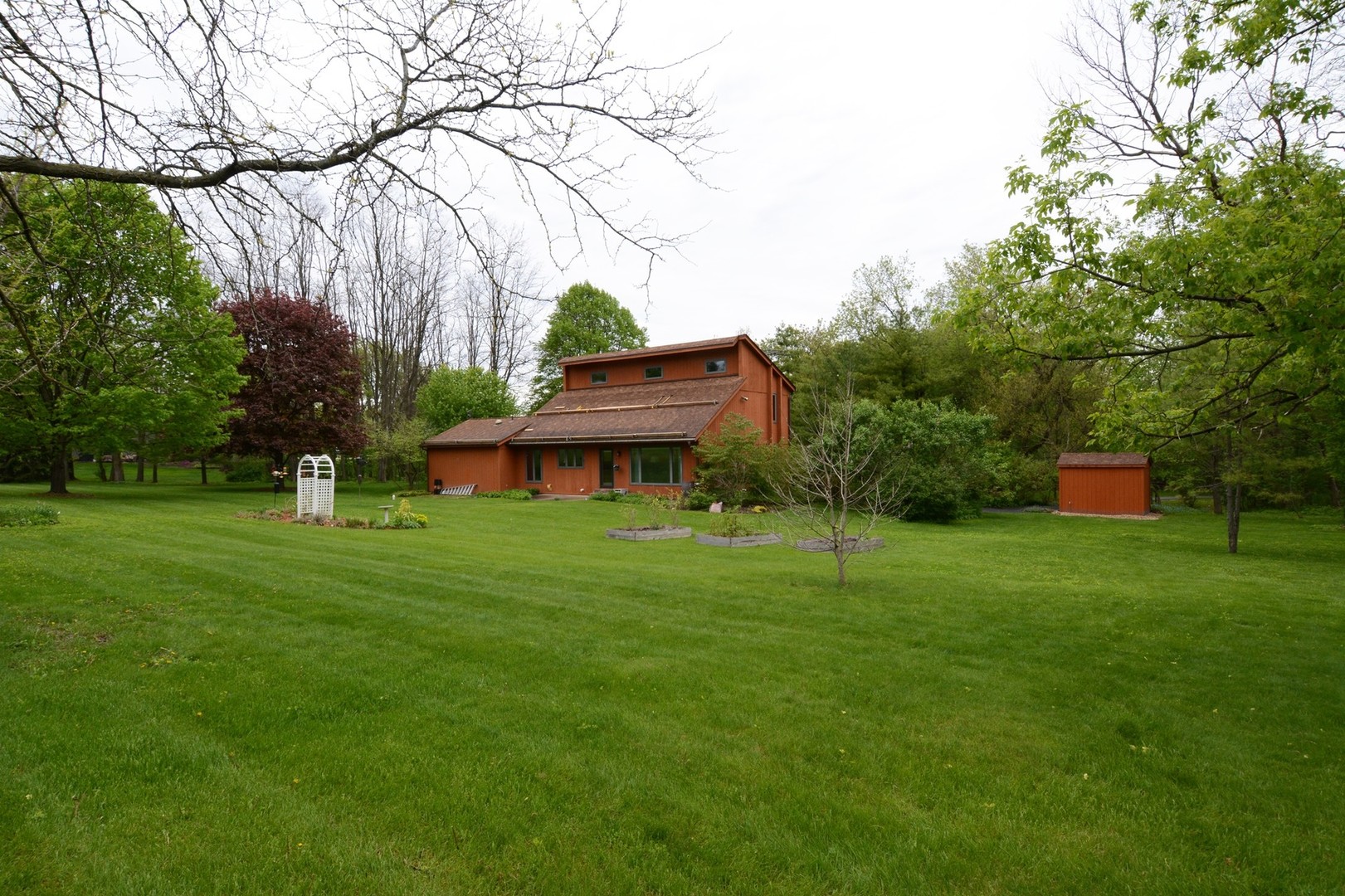 37W271 Weld Road Elgin, IL 60124 - Photo 24 of 34 a view of a house with a backyard