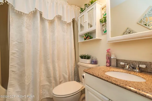 $145,900 | 3 Village Circle, Unit 104, Stroudsburg, PA 18360