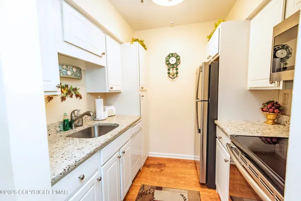 $145,900 | 3 Village Circle, Unit 104, Stroudsburg, PA 18360