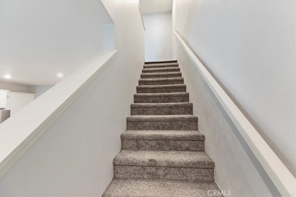 425 North Beechwood Avenue Rialto, CA 92376 - Photo 11 of 25