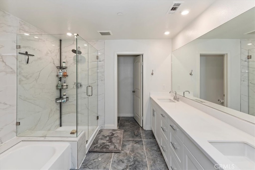 425 North Beechwood Avenue Rialto, CA 92376 - Photo 13 of 25