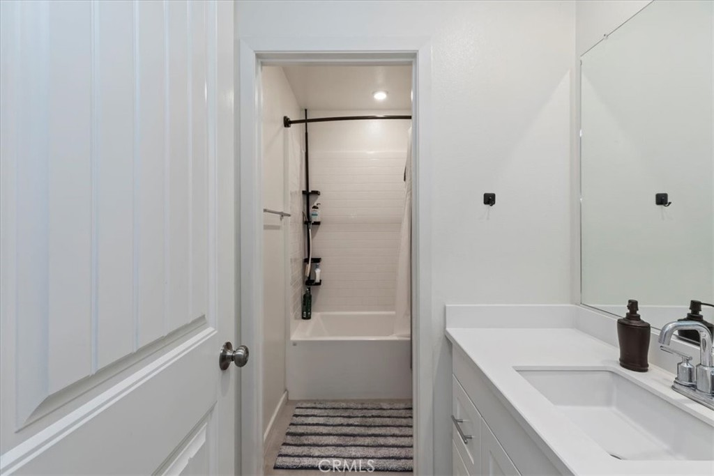 425 North Beechwood Avenue Rialto, CA 92376 - Photo 16 of 25