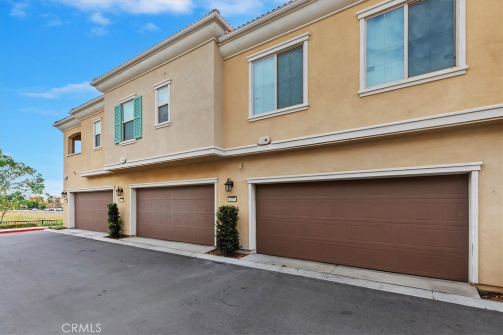 425 North Beechwood Avenue Rialto, CA 92376 - Photo 20 of 25