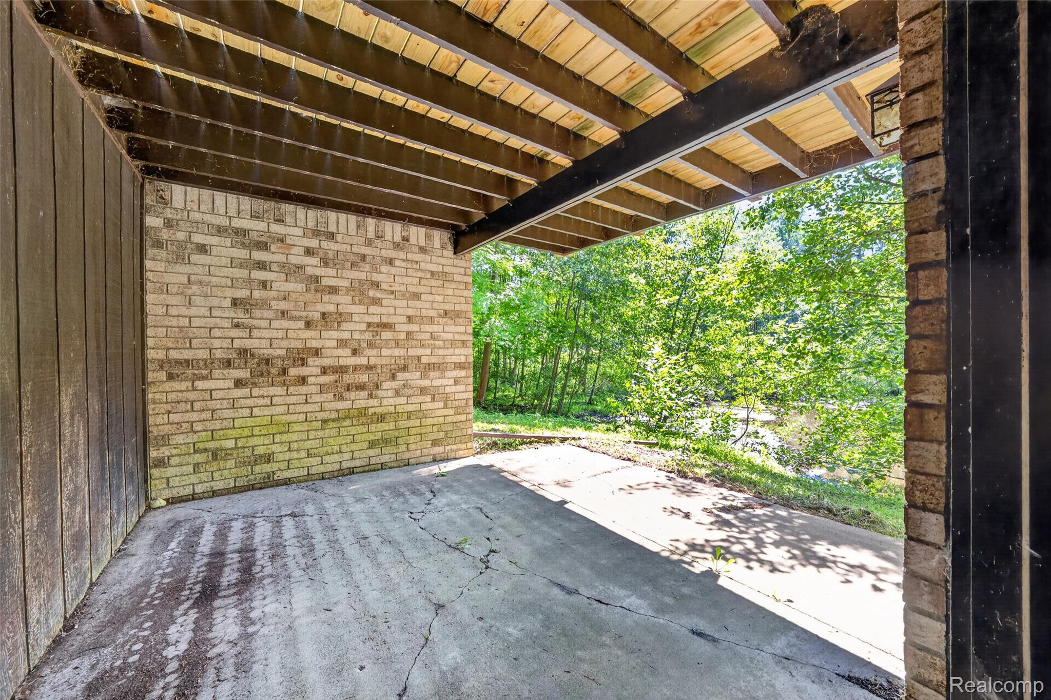 4565 Brookside Road Fenton, MI 48430 - Photo 43 of 50 4565 Brookside Rd Fenton HDR-172.jpg