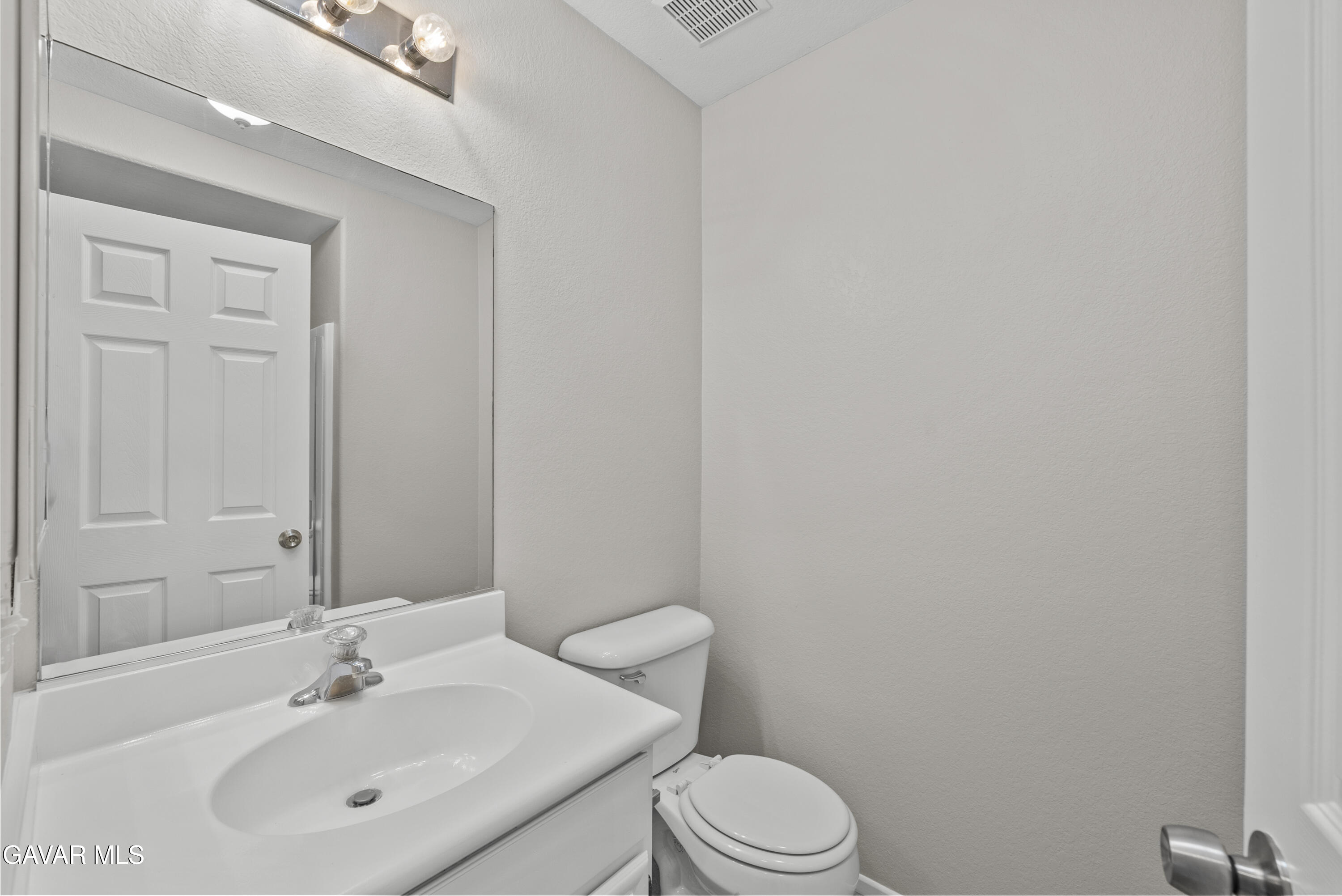 5741 Spice Street Lancaster, CA 93536 - Photo 15 of 47 DSC04821