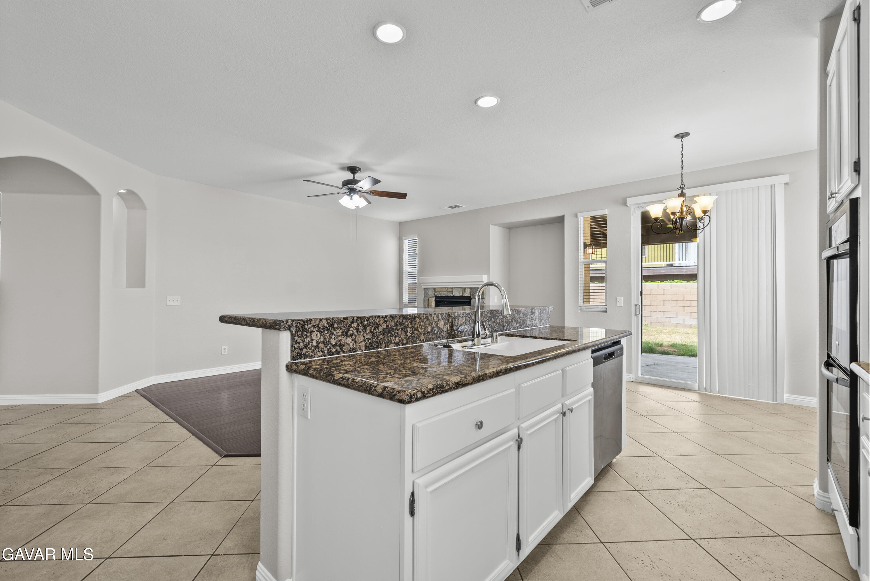 5741 Spice Street Lancaster, CA 93536 - Photo 21 of 47 DSC04851