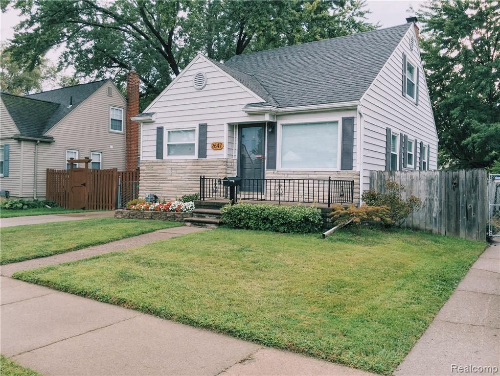 2647 Kenmore Road Berkley, MI 48072 - Photo 2 of 17 image.jpeg