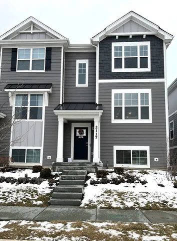 $3,350 | 2117 Yellowstone Boulevard, Mundelein, IL 60060
