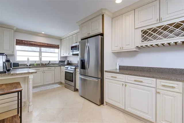 $4,195 | 936 Northeast 26th Avenue, Pompano Beach, FL 33062