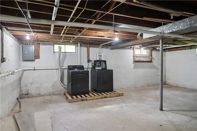 $280,000 | 8583 Green Lakes Road, Manlius, NY 13037