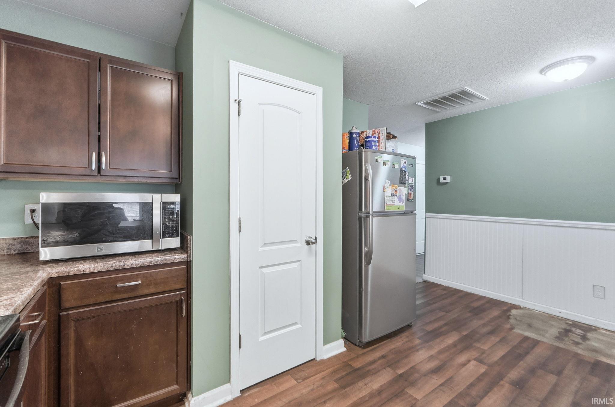 453 Arbor Lane Huntington, IN 46750 - Photo 13 of 36