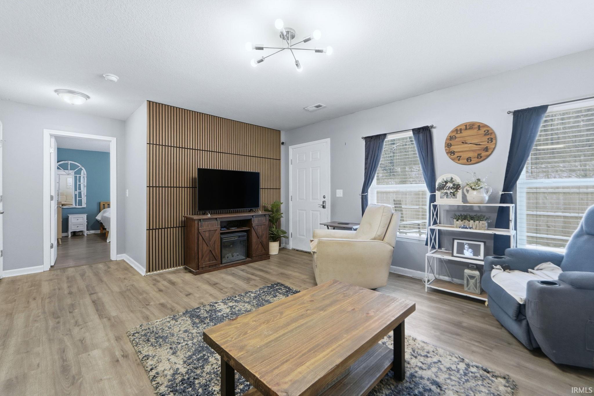 453 Arbor Lane Huntington, IN 46750 - Photo 3 of 36