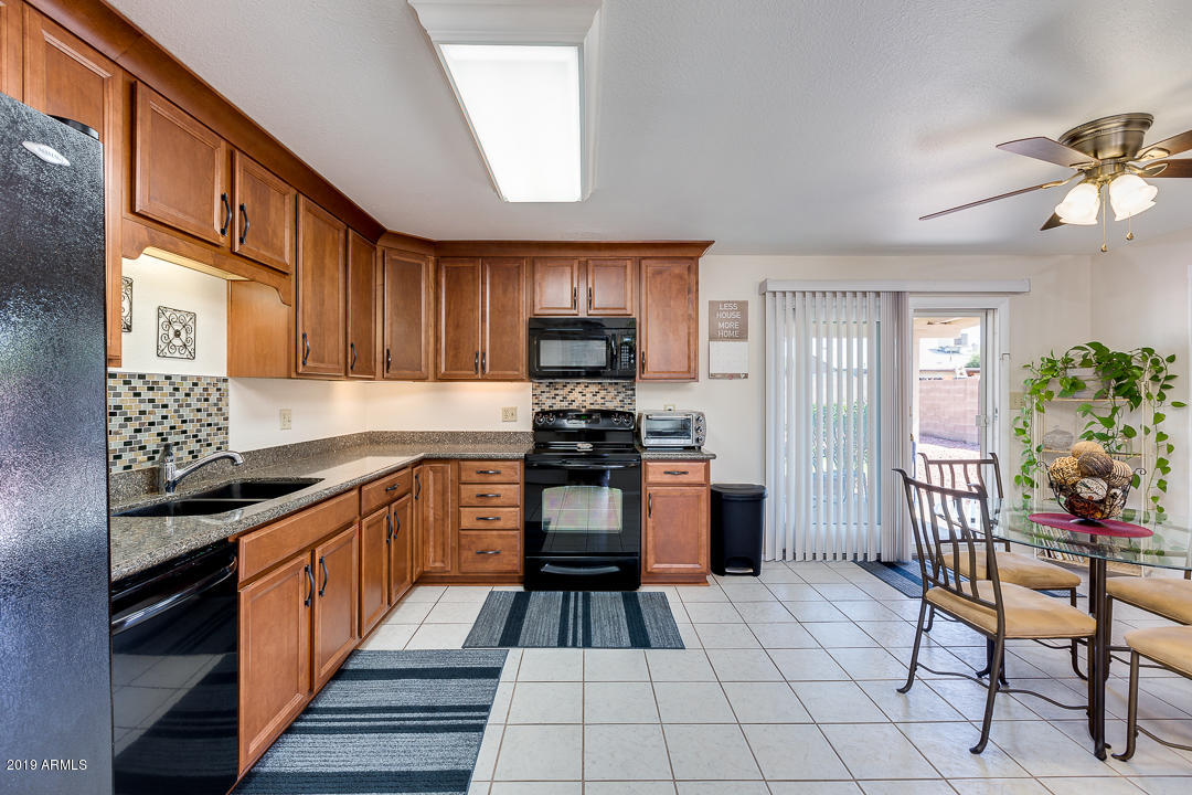 3452 East Nisbet Road Phoenix, AZ 85032 - Photo 13 of 31 13-Nisbet
