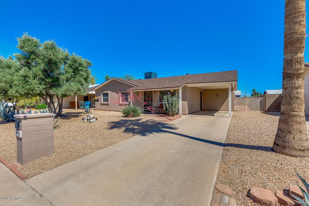 3452 East Nisbet Road Phoenix, AZ 85032 - Photo 3 of 31 03-Nisbet