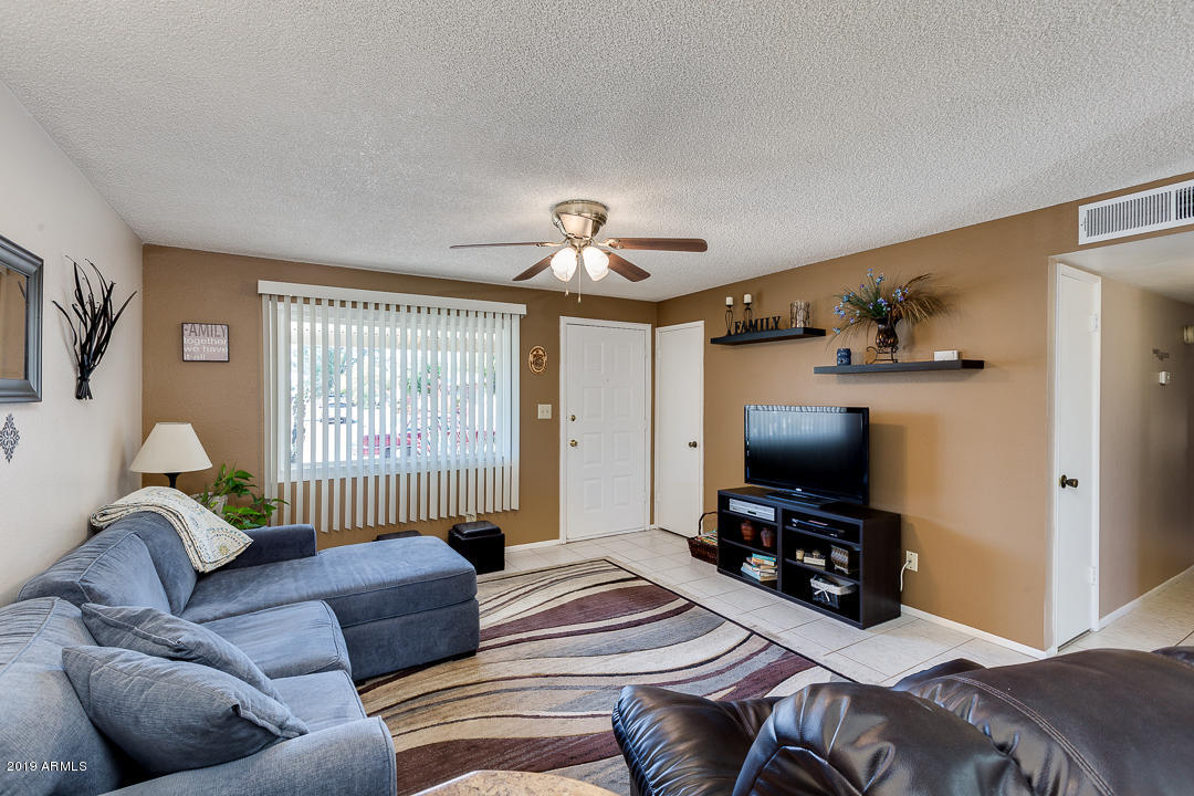 3452 East Nisbet Road Phoenix, AZ 85032 - Photo 7 of 31 07-Nisbet