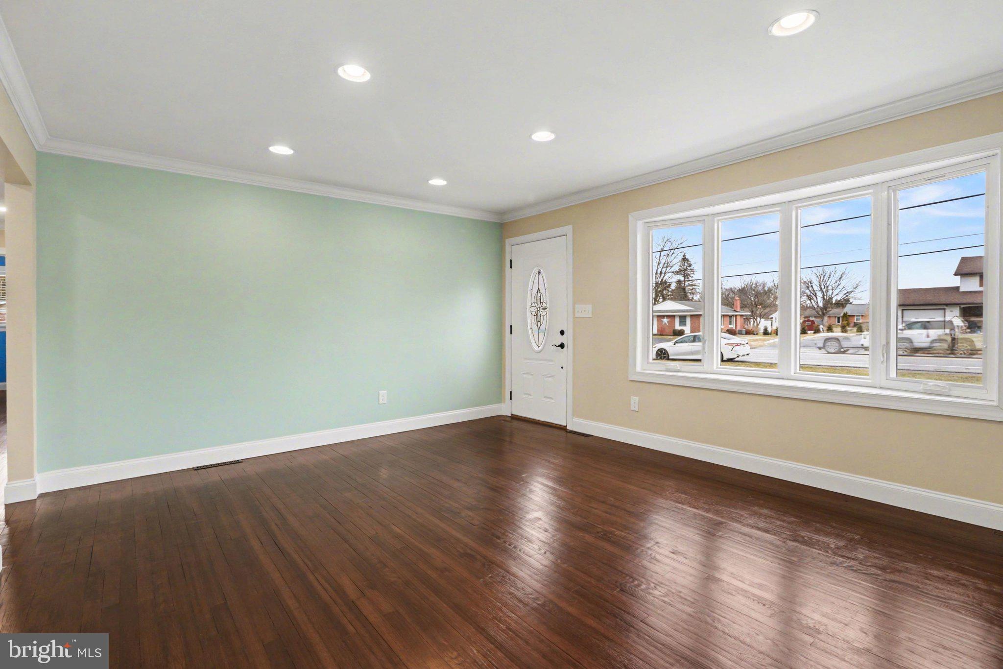 930 Forge Road Carlisle, PA 17015 - Photo 4 of 37 Gallery Image 4