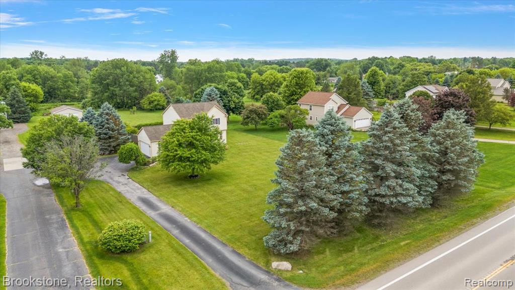 10033 Andersonville Road Clarkston, MI 48346 - Photo 18 of 67 Gallery Image 18