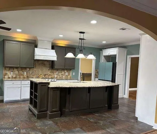 $724,000 | 1400 Lakewood Drive, Vidalia, GA 30474